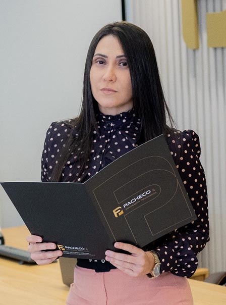 Drª. SARAH SAMPAIOAdvogado Especialista Associada